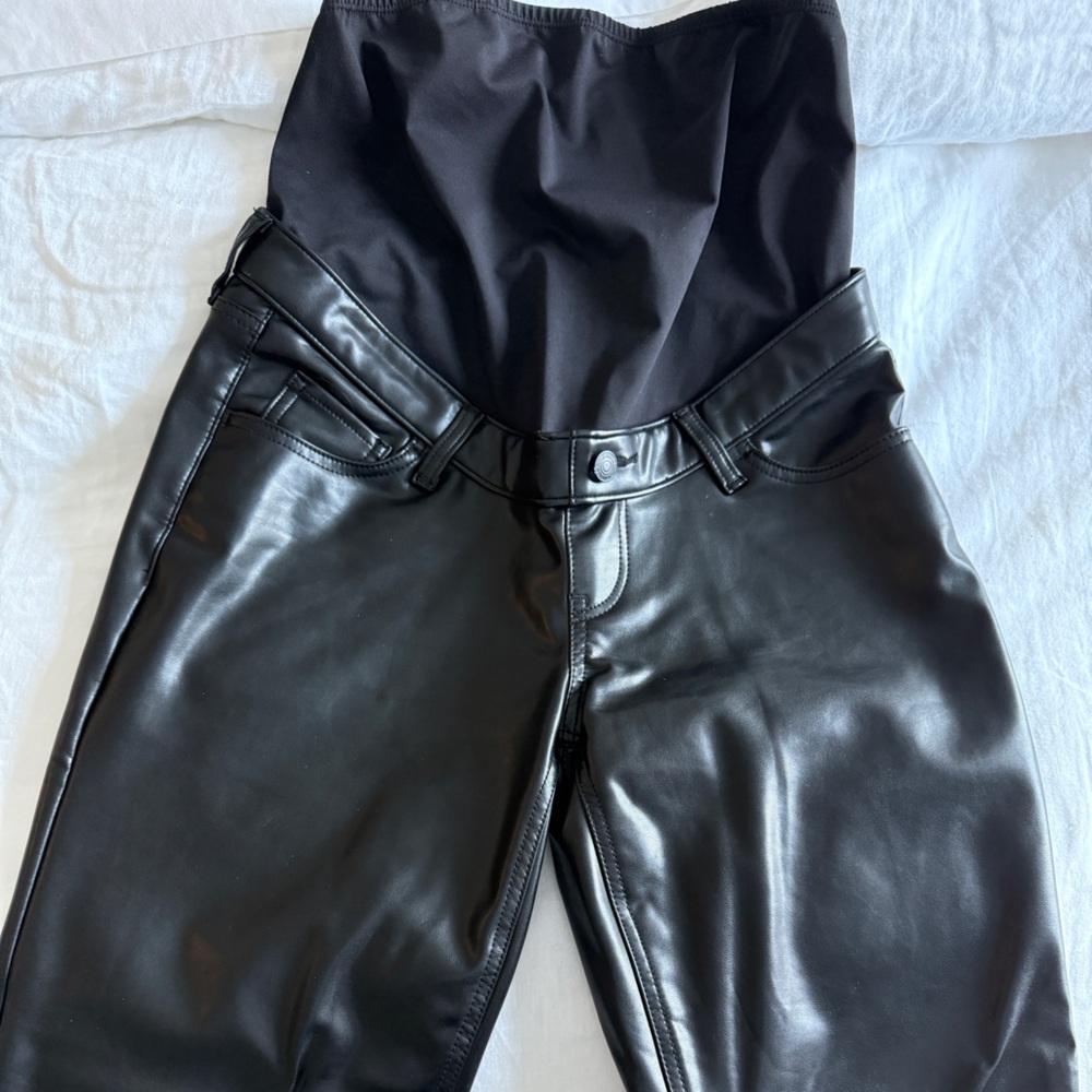 ABERCROMBIE & FITCH MATERNITY VEGAN LEATHER 90s STRAIGHT